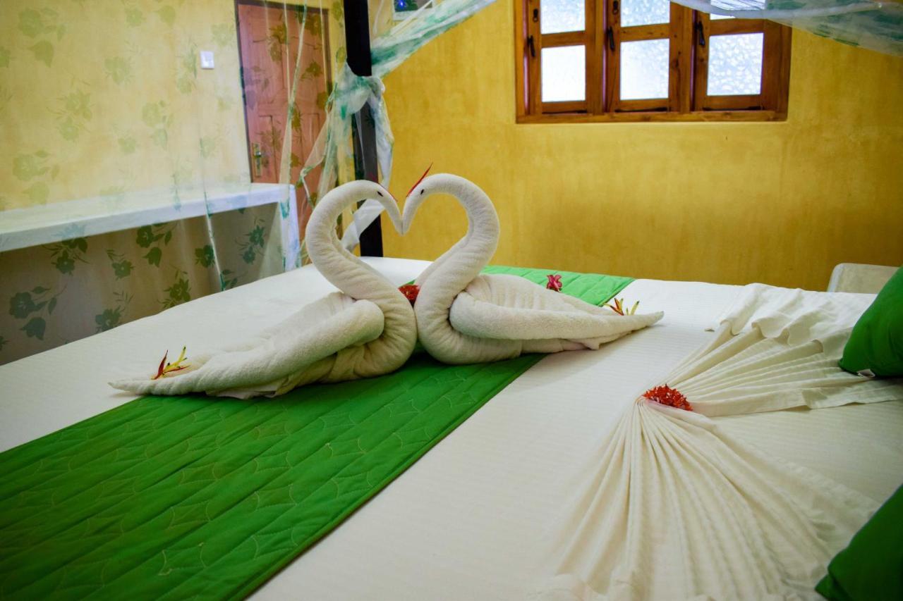 Omeesha Beach Hotel Kalpitiya Exterior foto